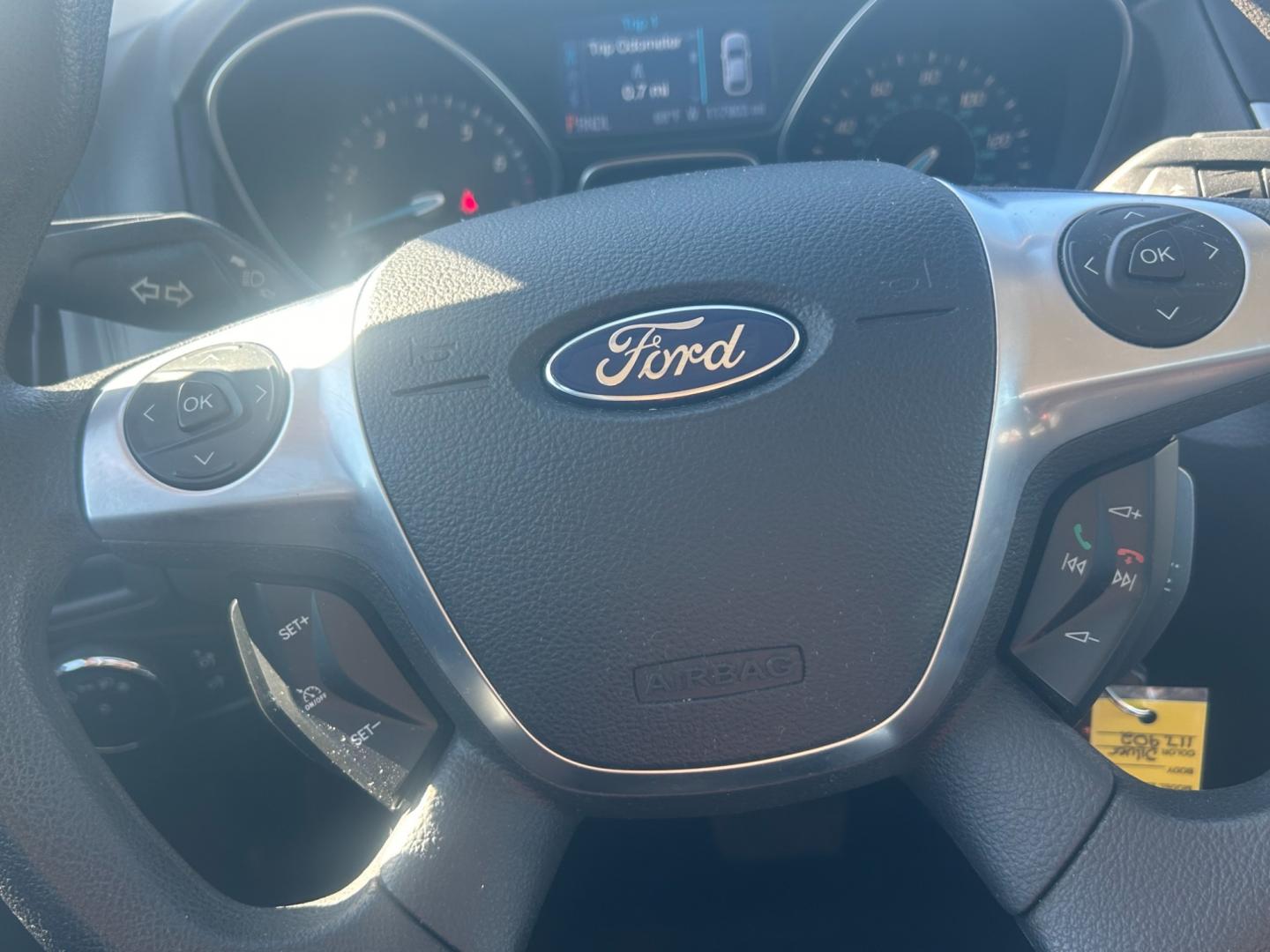 2013 Silver /Gray Ford Focus SEL FWD (1FADP3F2XDL) with an 2.4L engine, AUTOMATIC transmission, located at 17760 Hwy 62, Morris, OK, 74445, (918) 733-4887, 35.609104, -95.877060 - Photo#14